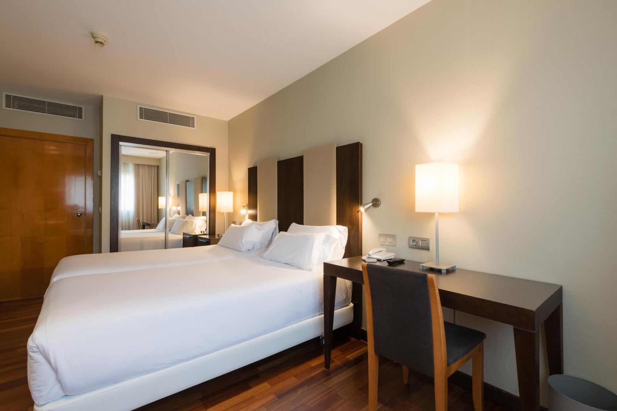 Hotel Ciudad De Valladolid Luaran gambar