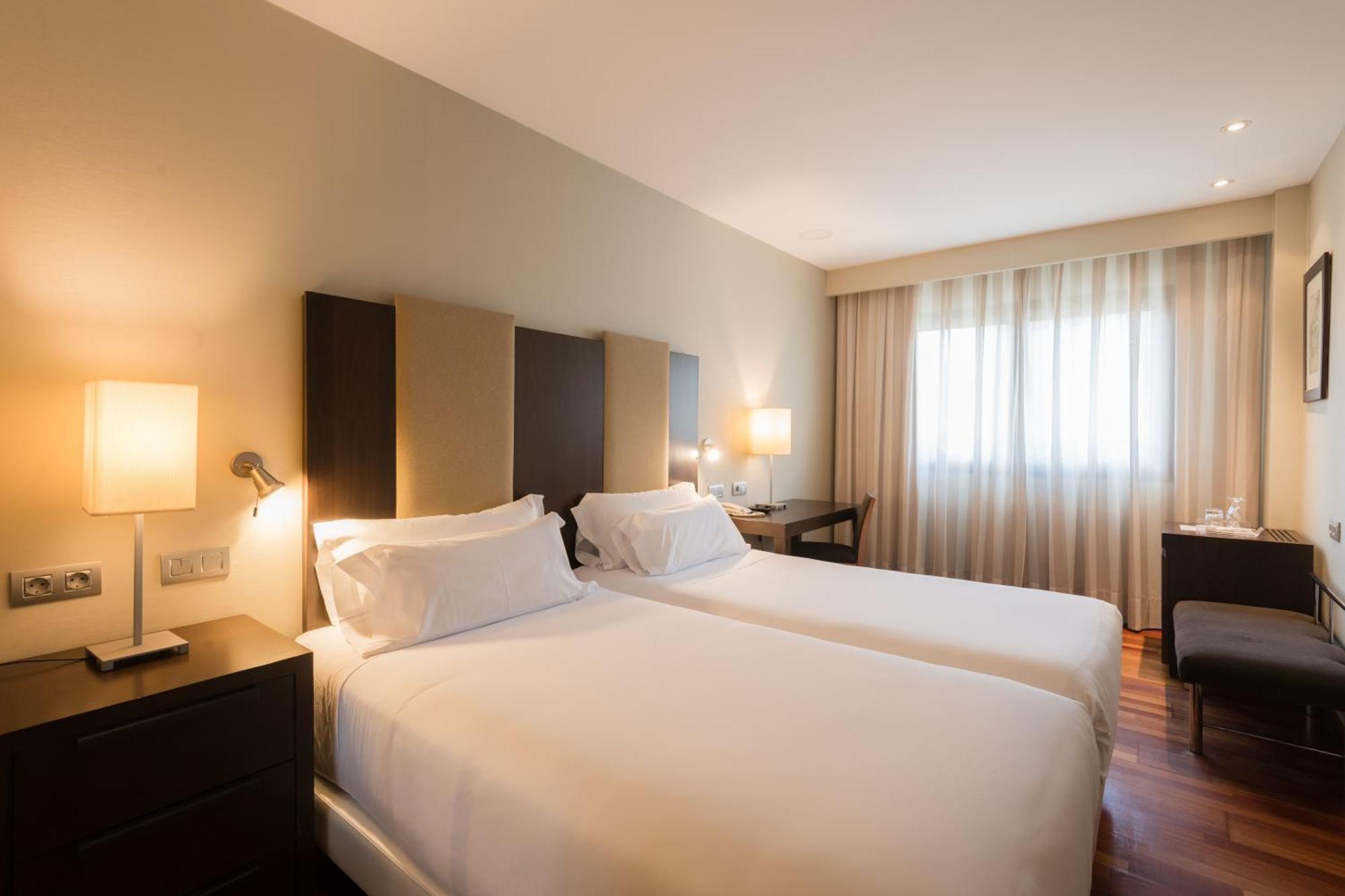 Hotel Ciudad De Valladolid Luaran gambar