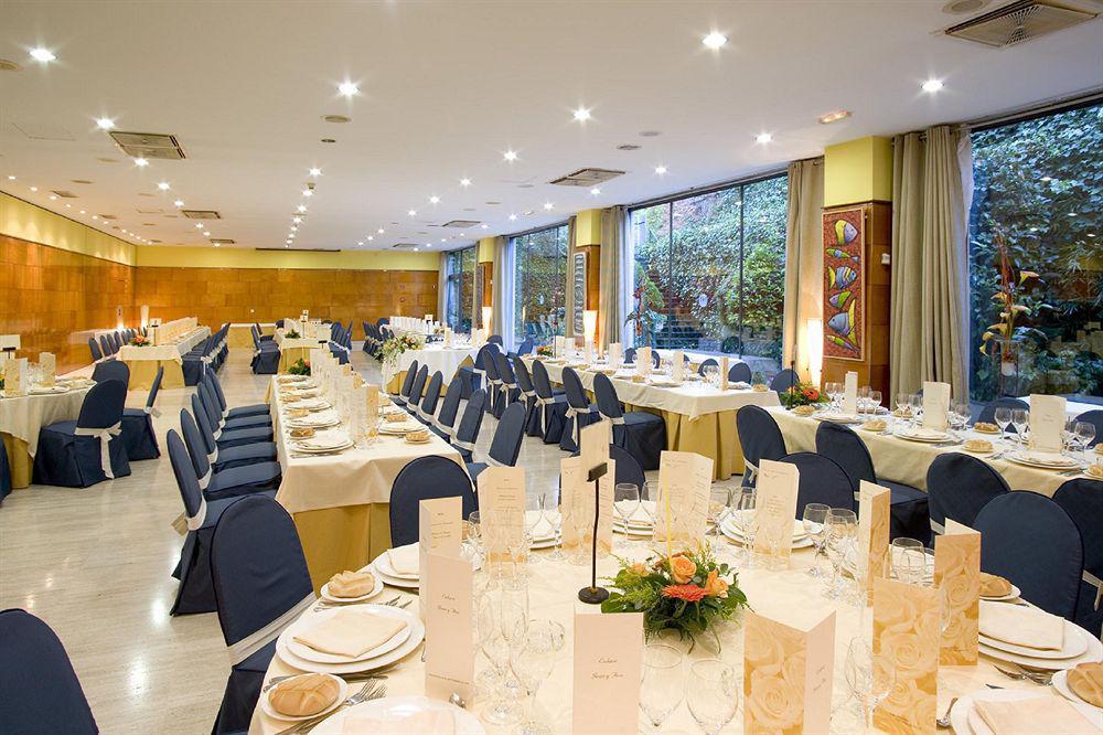 Hotel Ciudad De Valladolid Restoran gambar